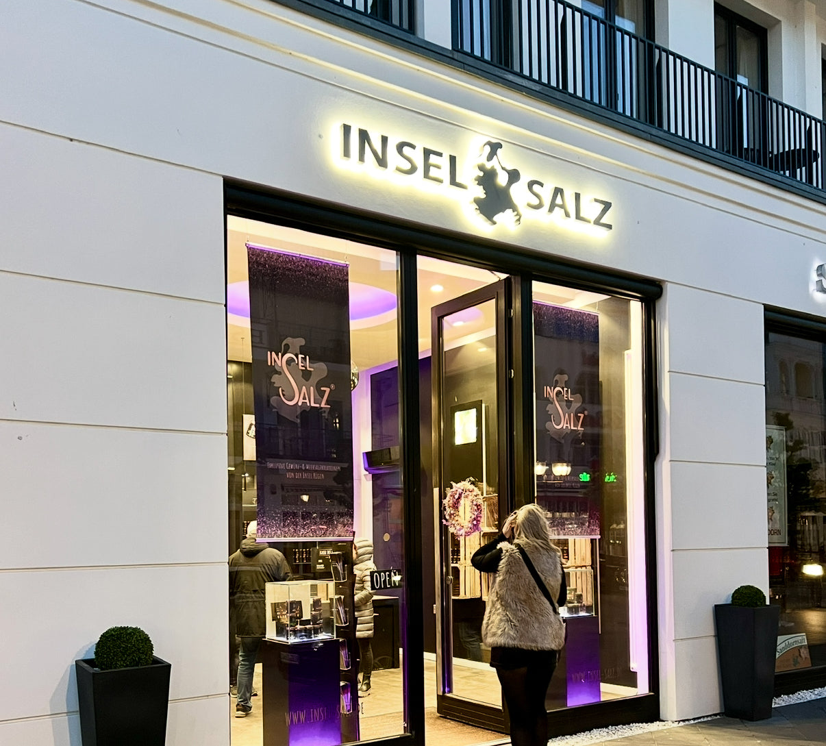Dir gefallen unsere Stores? Teile deine Erfahrung!